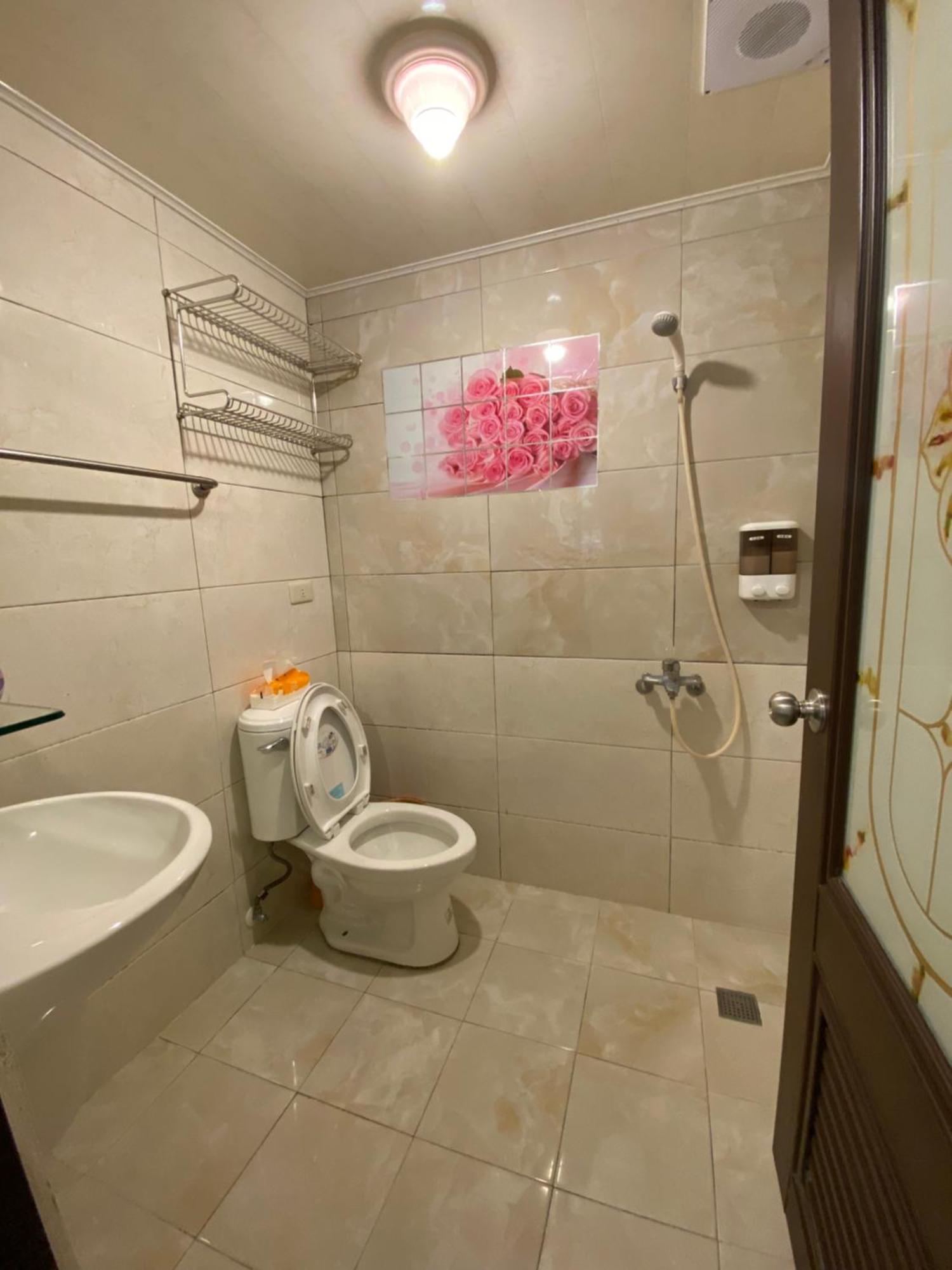 奮起湖車站 揚揚民宿 Fenqihu Exterior foto